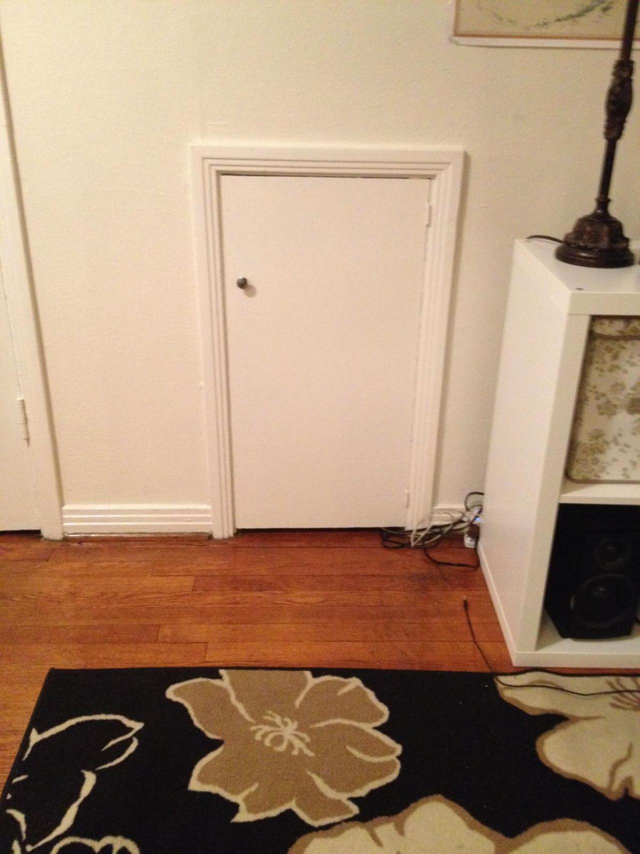 chlopie的枕头空间的矮门