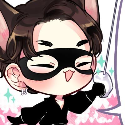 金基范戴着露出眼睛的眼罩，海盗装扮头像