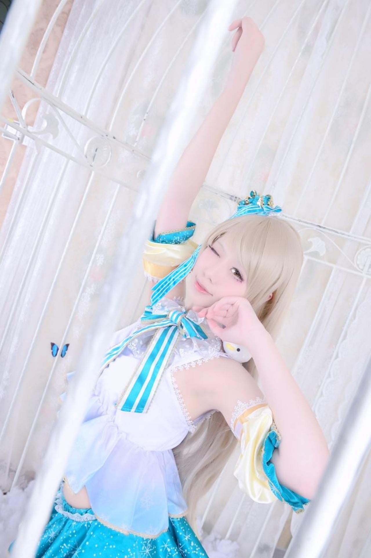 Himari原谣扮演南小鸟眨眼睛卖萌