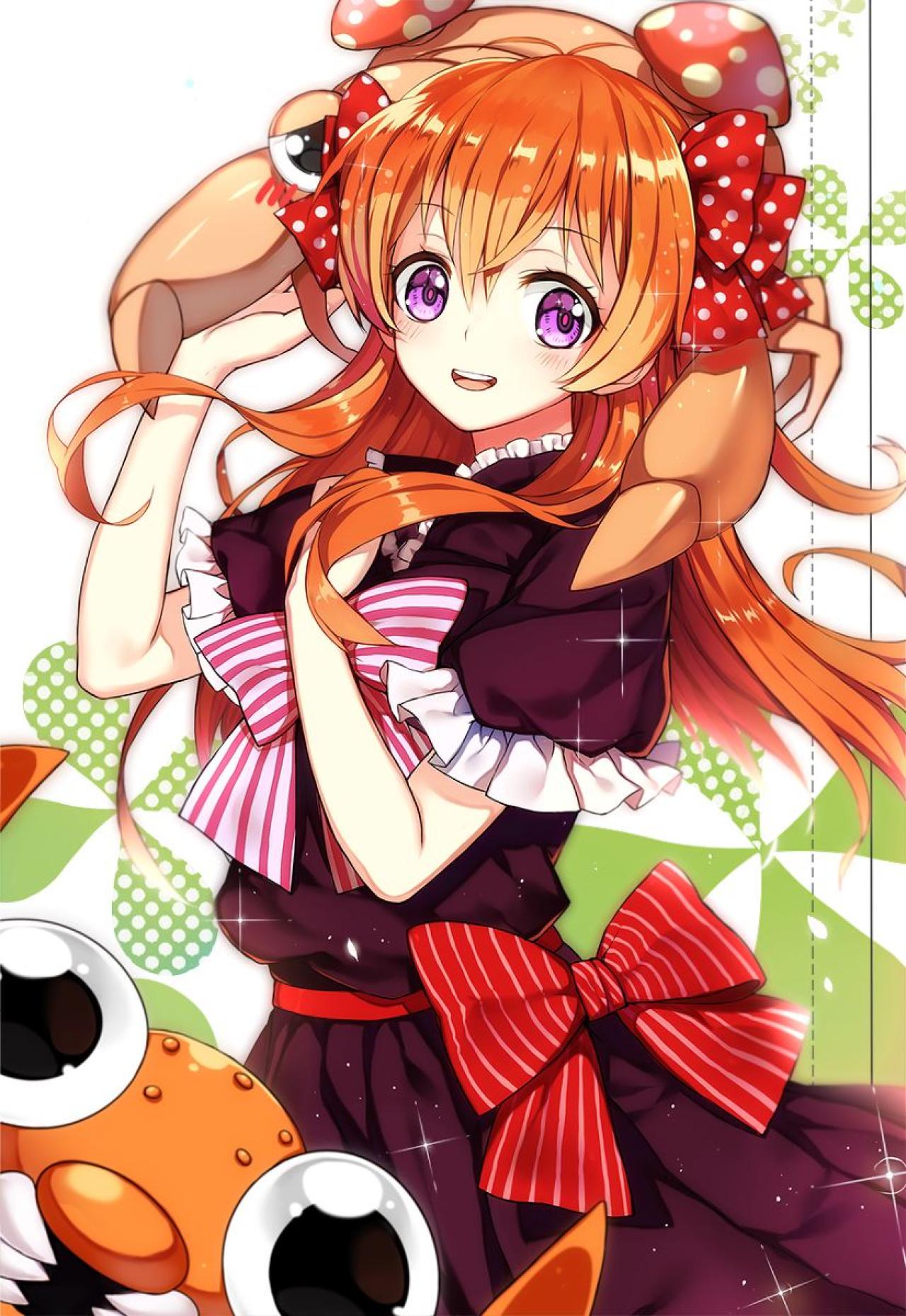 派拉斯扒在佐仓千代的头上