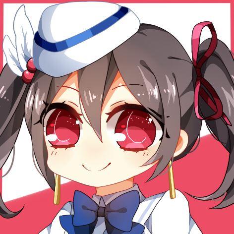 矢泽妮可微笑粉色大眼睛头像