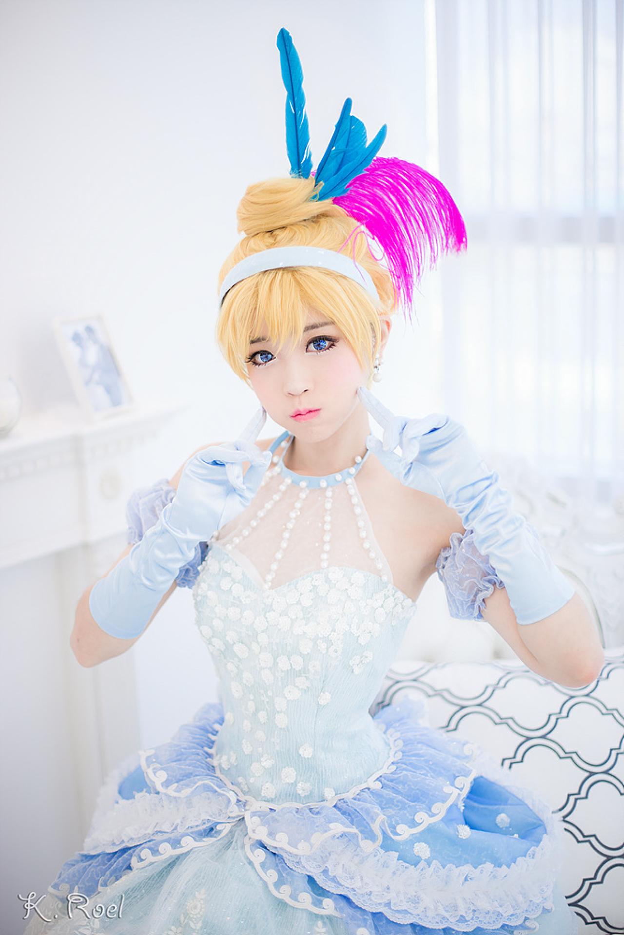 兔娘tomia扮演灰姑娘嘟嘴卖萌