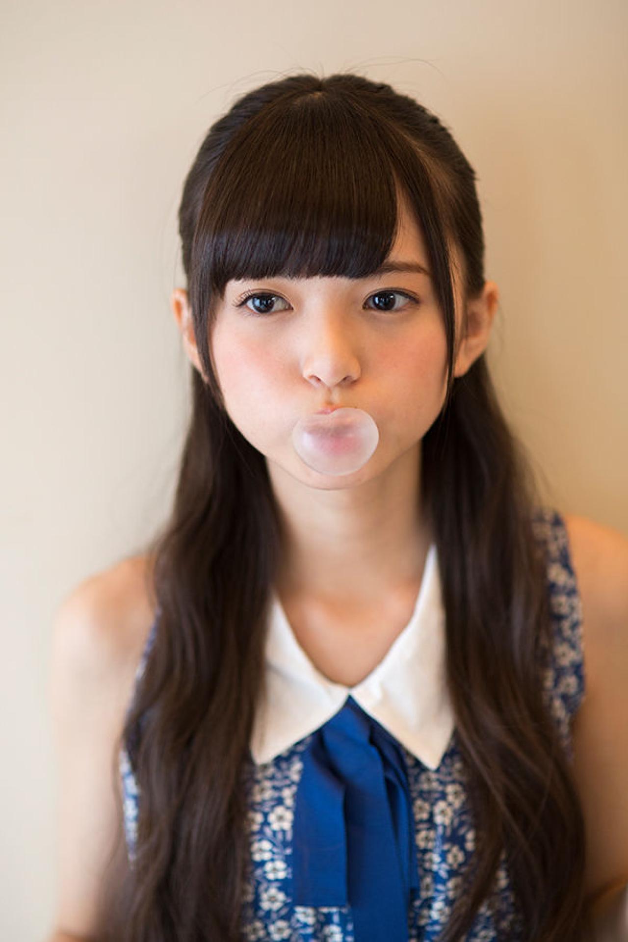 斋藤飞鸟吹泡泡