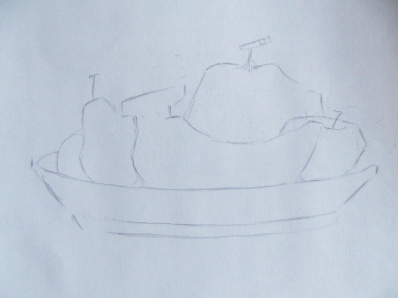 第一步，勾出果盘的盘子、水果所占空间的大小