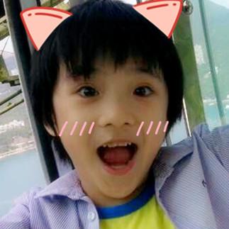 费曼Feynman张大嘴巴，脸上画着腮红的头像