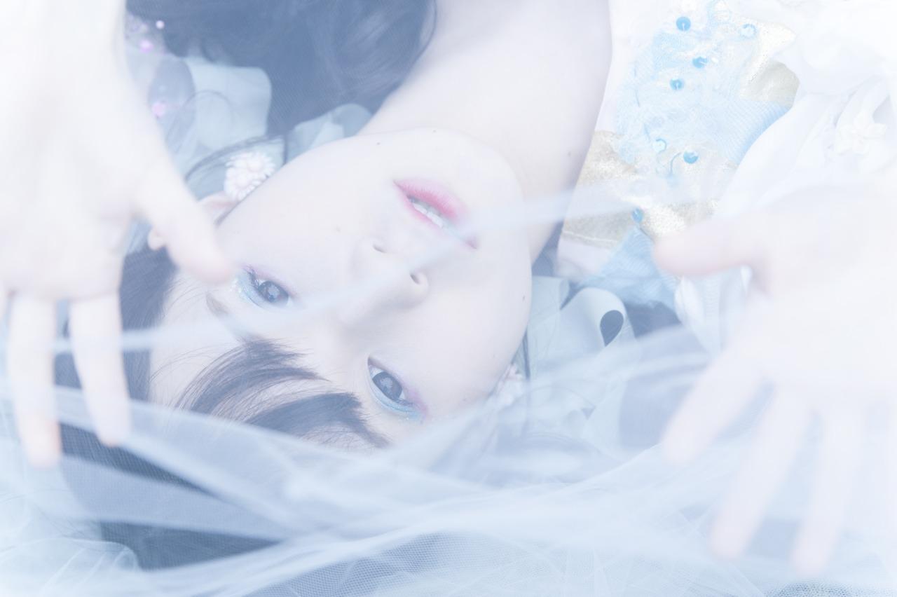 纱巾遮挡的近衛りこ脸部