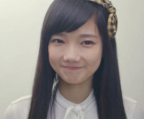 胡洁琼饰演野蛮女友表情：收拾好心情，微笑