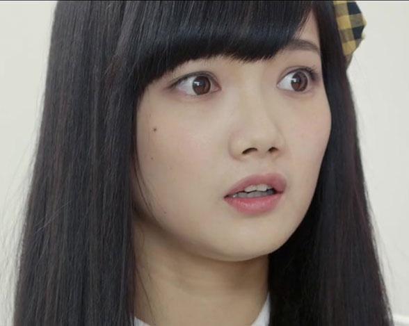 胡洁琼饰演野蛮女友表情：吃惊地睁大了眼睛