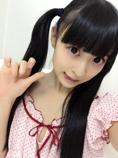 猫守ざーにゃ吐舌扮小猫卖萌自拍