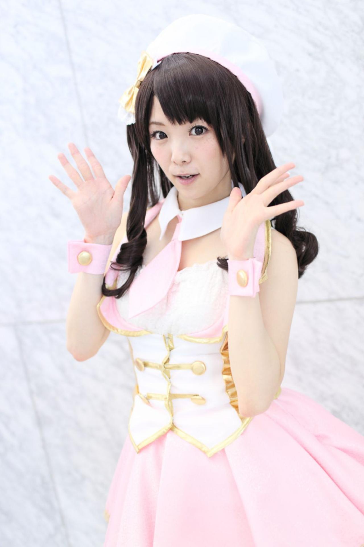 柏木由纪版岛村卯月双手五指张开