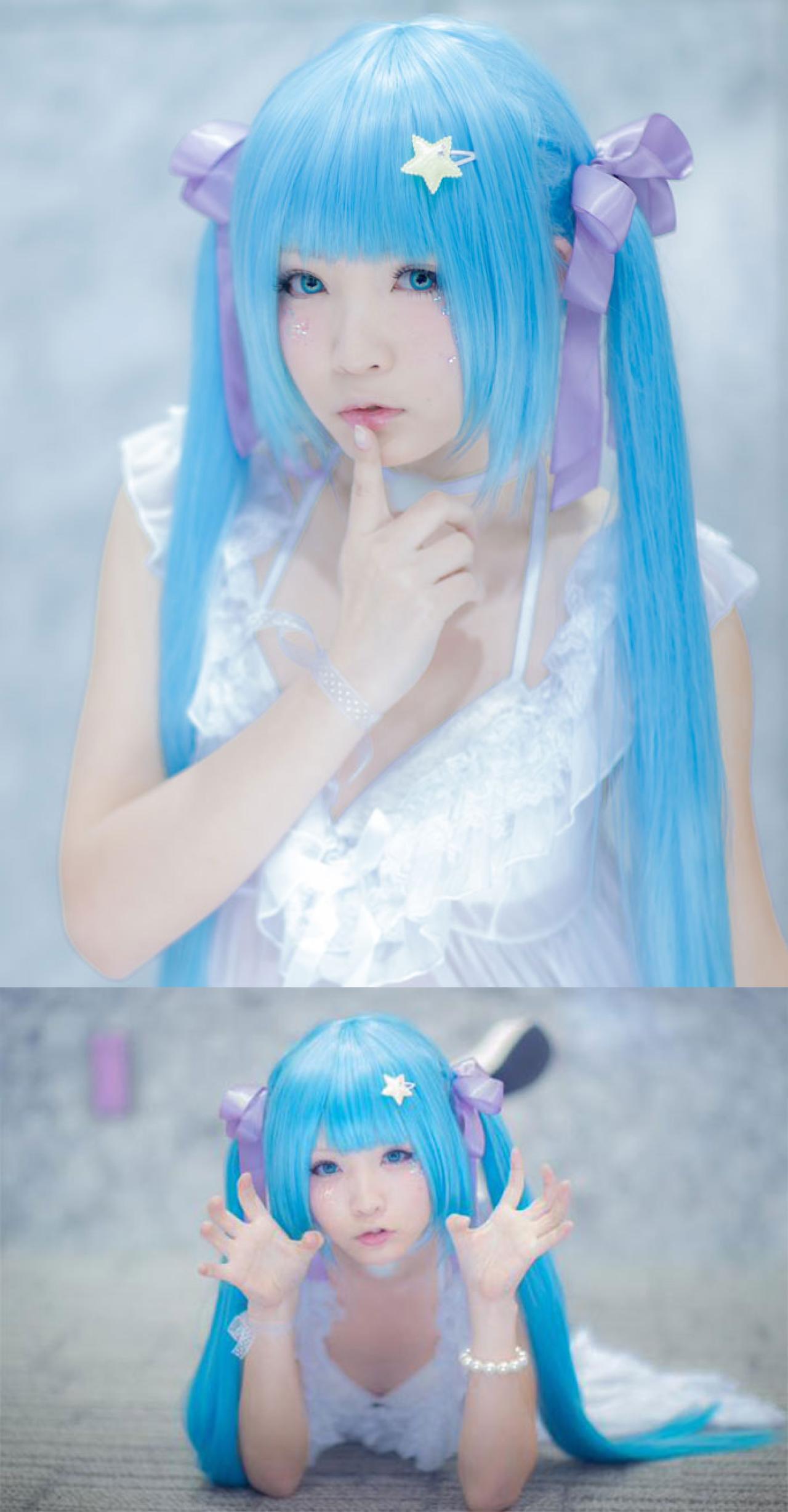 せんちゃん作嘘手势（上），扮小猫卖萌（下） ゆっkey拍摄