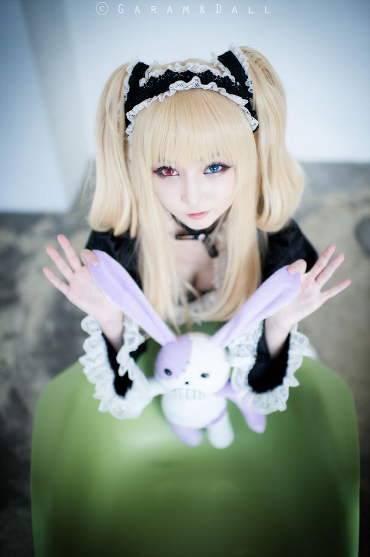 Airi扮羽濑川小鸠揪着兔子的耳朵