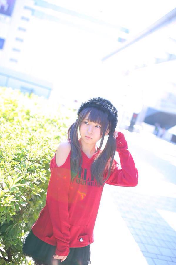 あんにゅい豆腐站在路旁