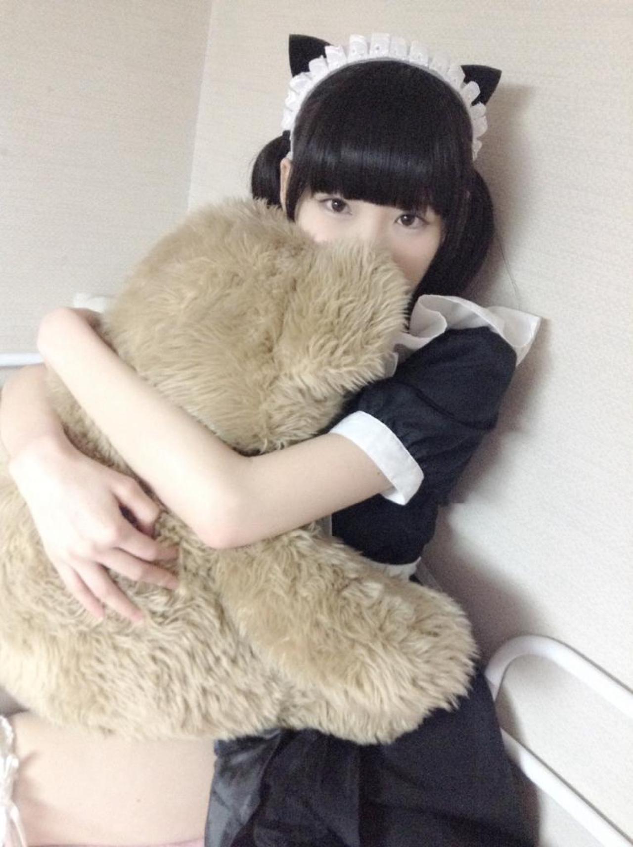 しらい双手怀抱大熊