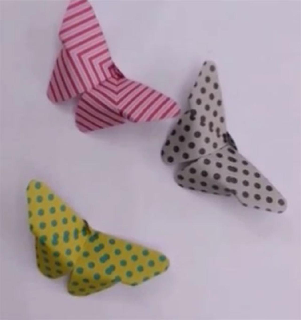 漂亮的DIY纸蝴蝶结