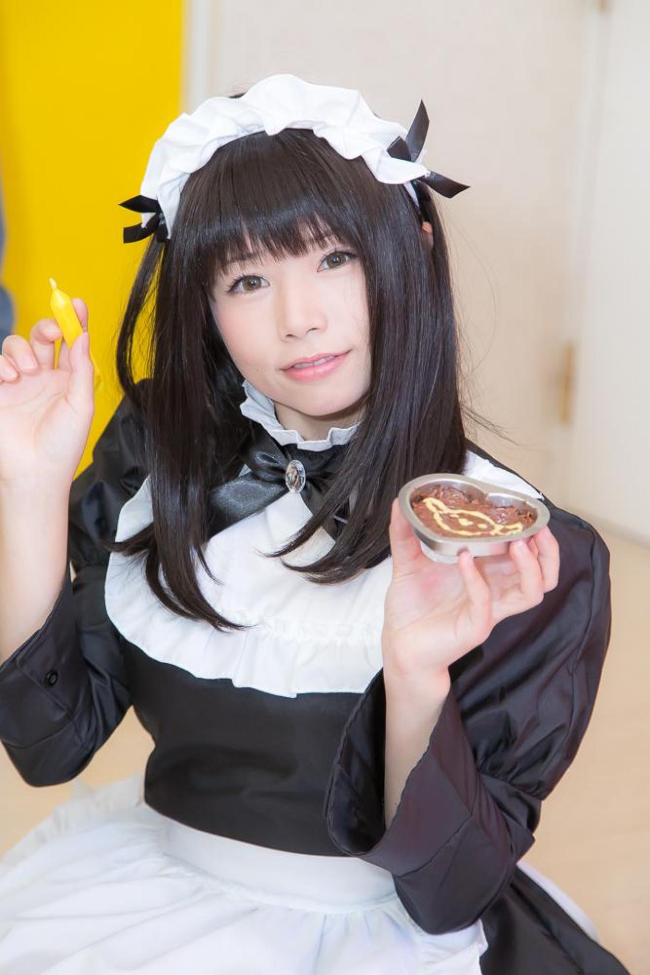 yui*展示自己做的桃心奶油蛋糕