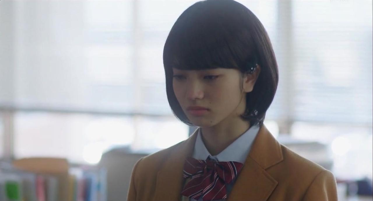 小松菜奈扮枢木润希被山下智久扮樱井遥批评时委屈的萌表情