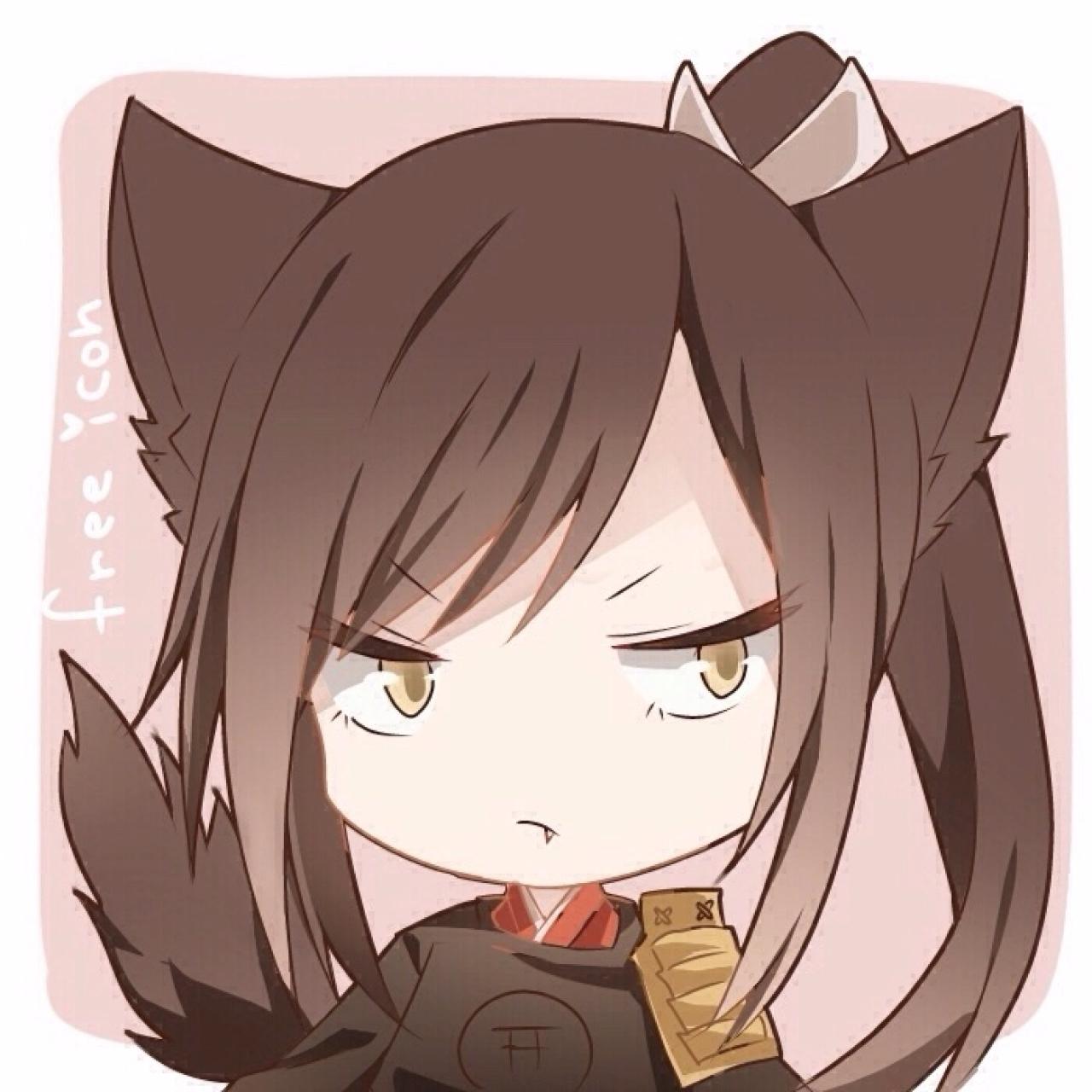 傲娇的露出虎牙的狐狸耳朵和狐狸尾巴正太头像