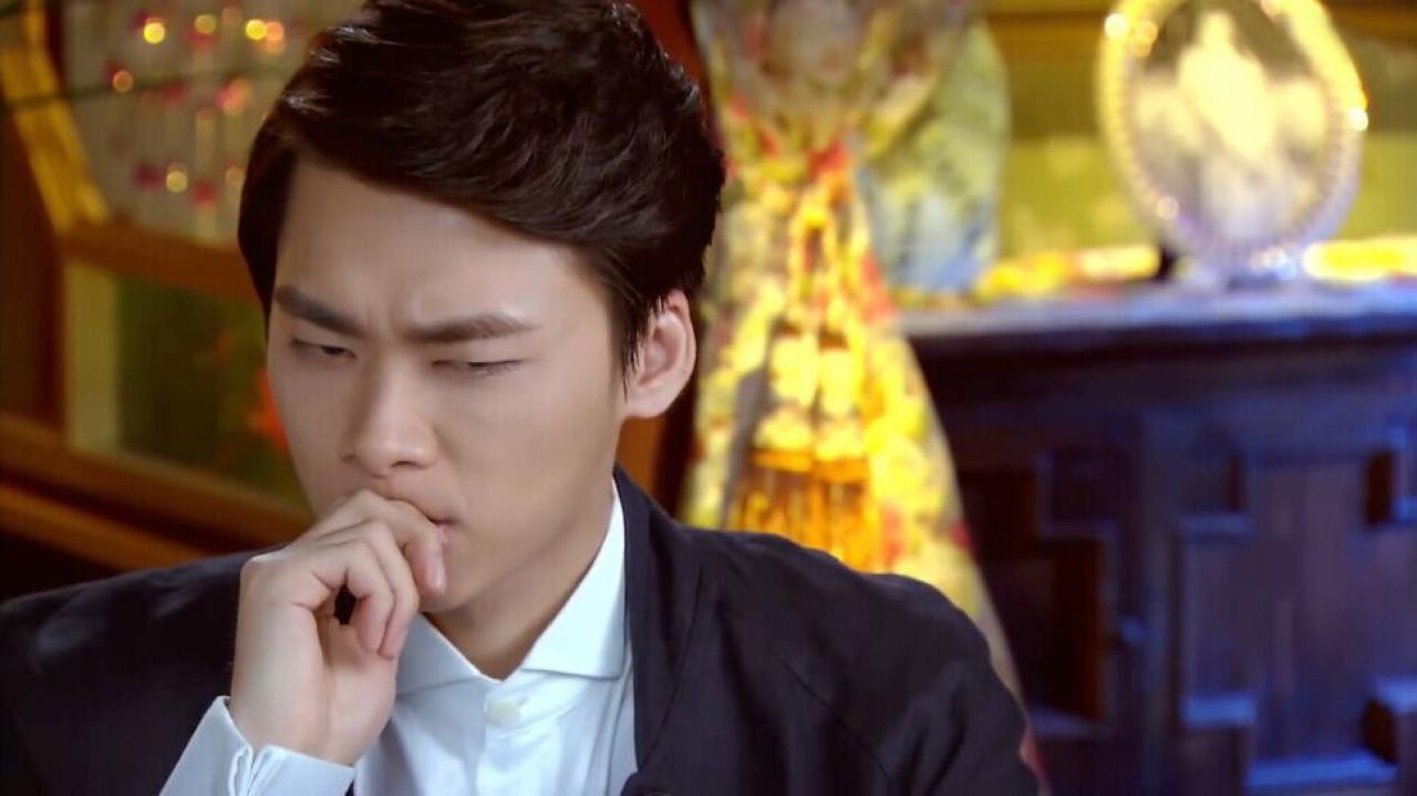 李易峰扮宁致远思考表情