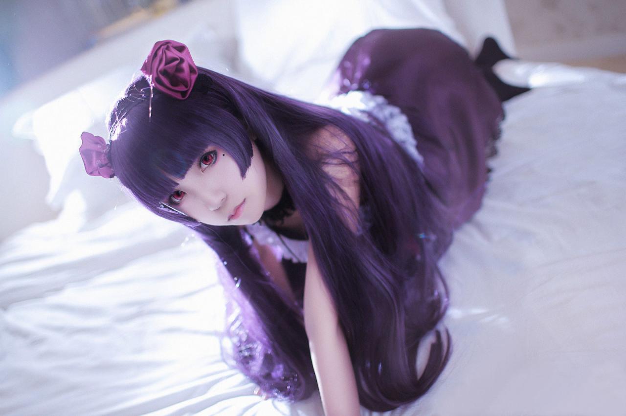 十三扮五更琉璃黑猫扒在床上 正面 横幅