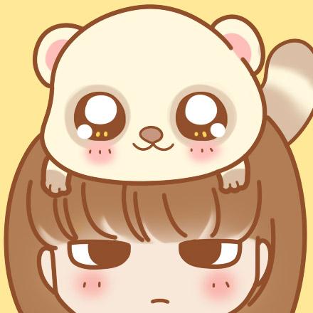 扒在女孩加仑头上的小浣熊头像