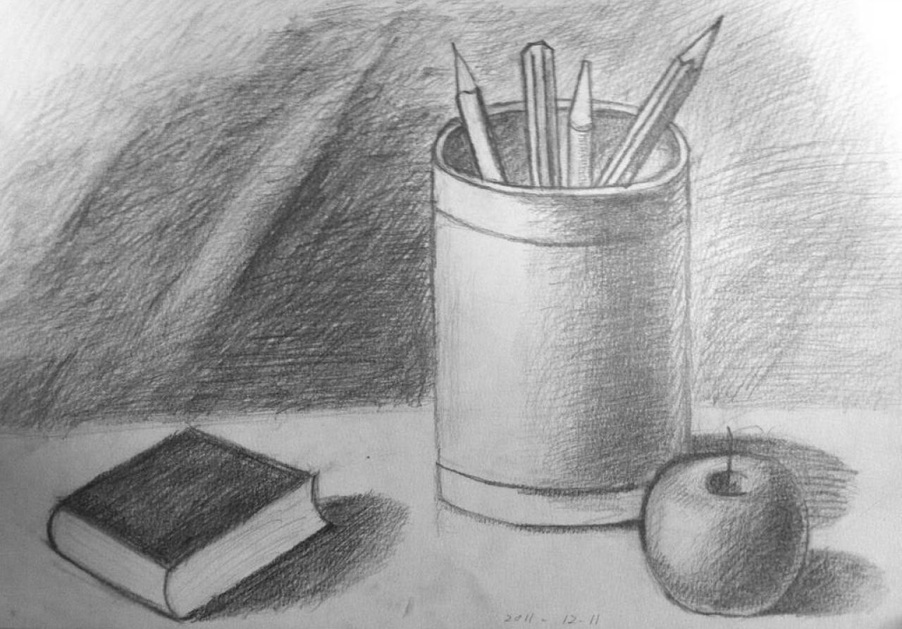 笔筒、字典、苹果 静物素描 張沢垣作品