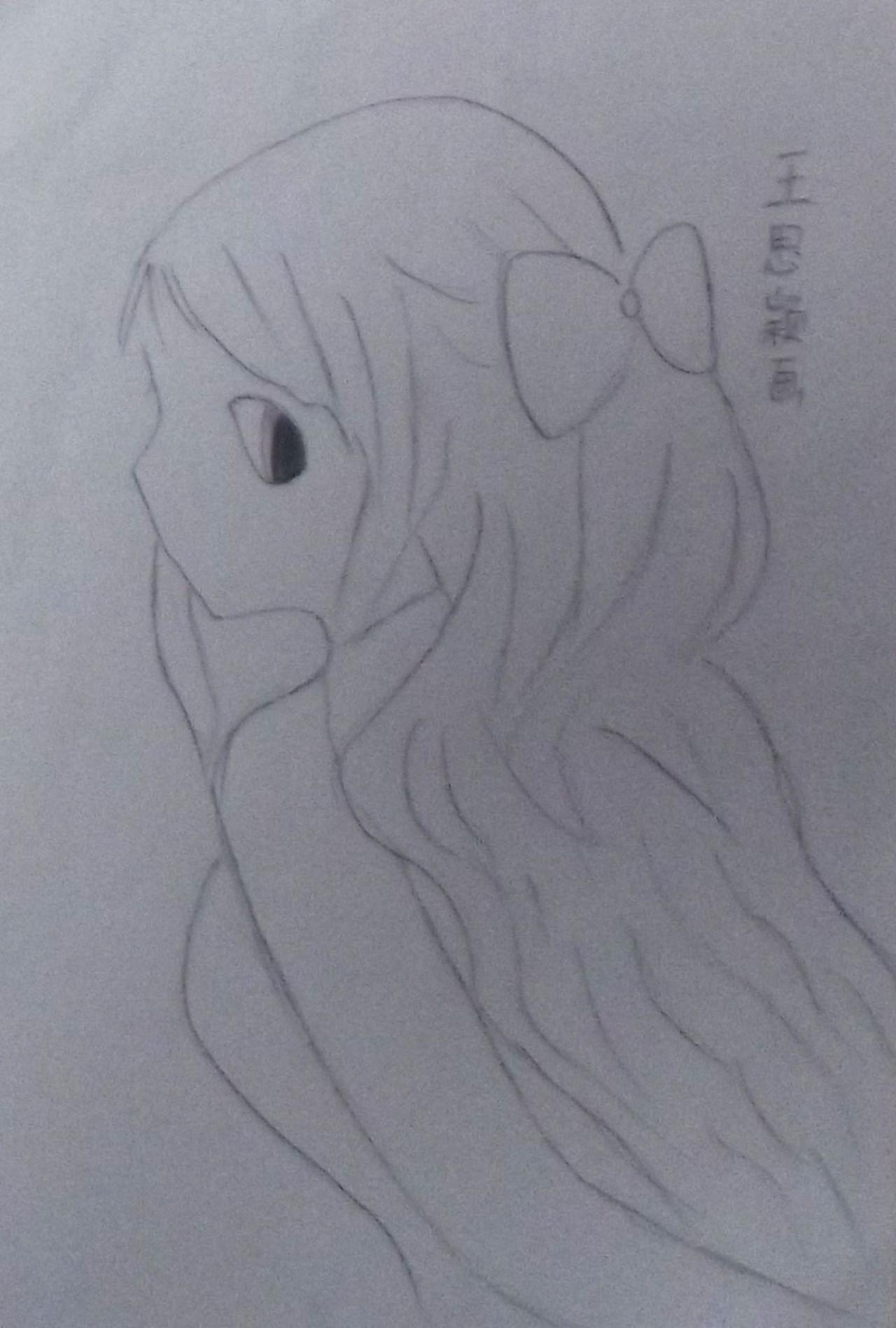 小女孩的侧面 王思颖画