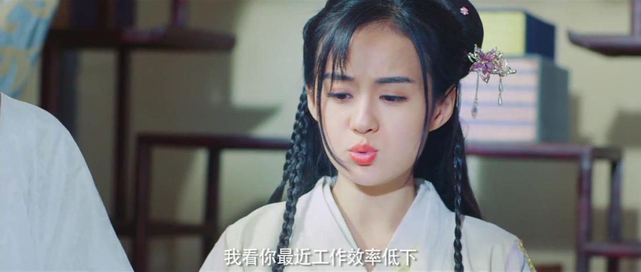 郑合惠子扮白洁嘟嘴嘀咕表情