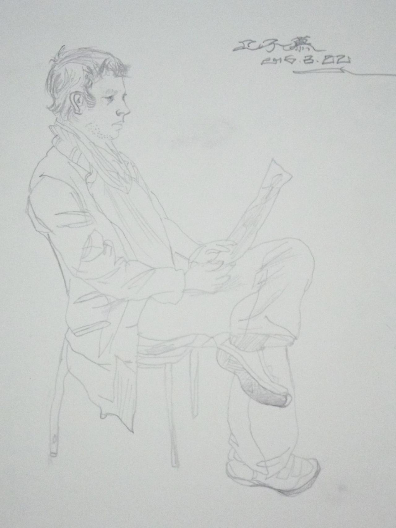 坐在凳子上看书的男青年 人物速写 卫子慕画
