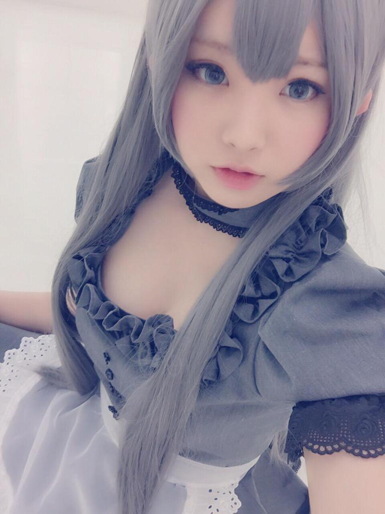 えなこEnako披肩银发女仆装自拍