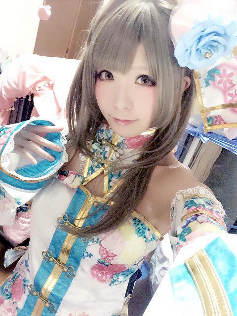 茉夏扮南小鸟自拍