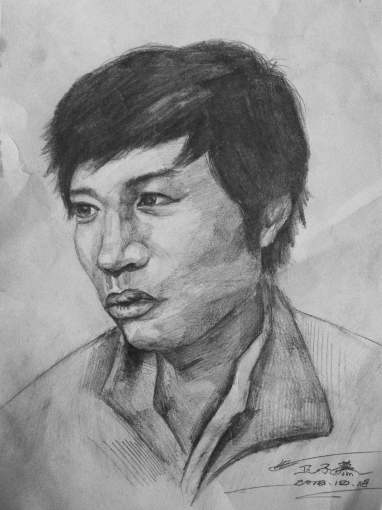 青年头像素描 卫子慕画