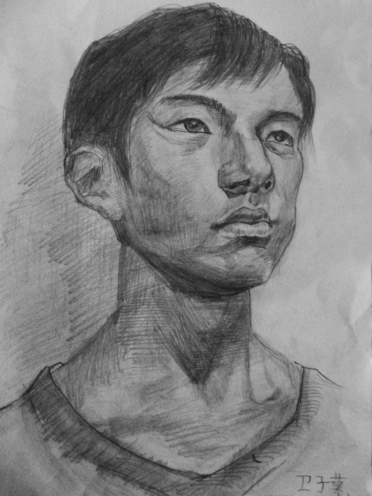 青年头像素描 卫子慕画