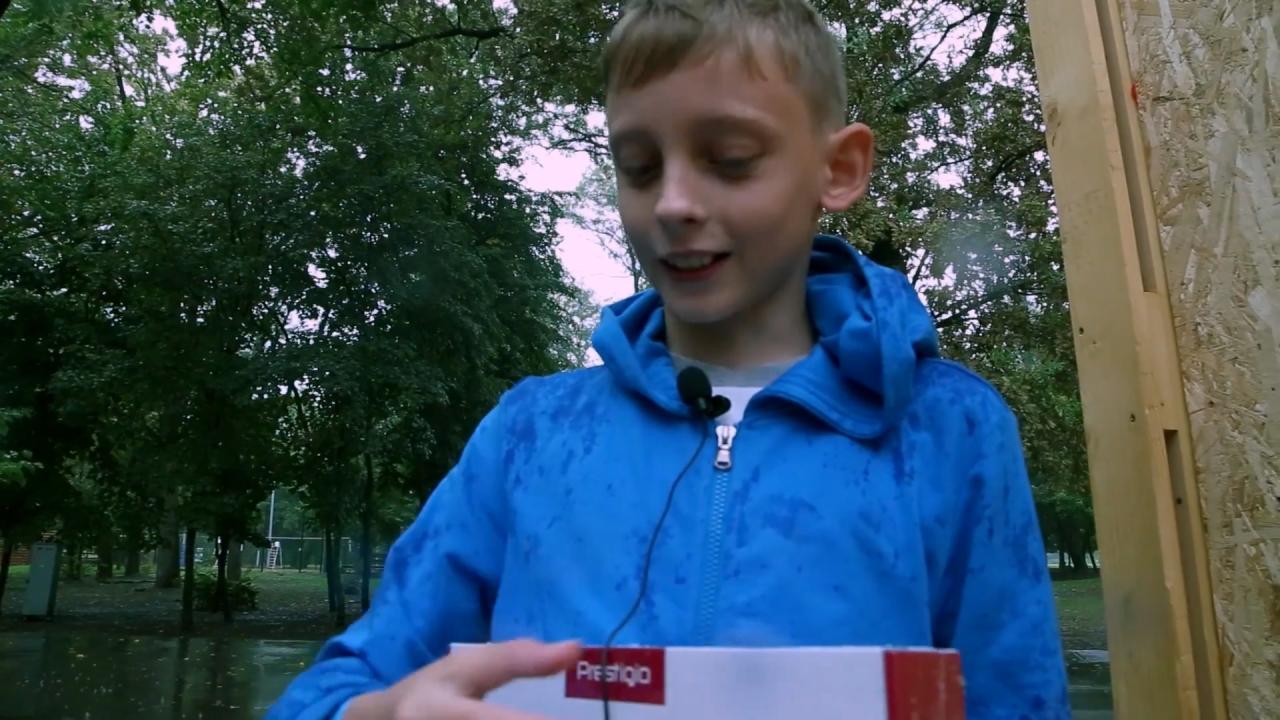 迟到的11岁男孩3D坦克玩家