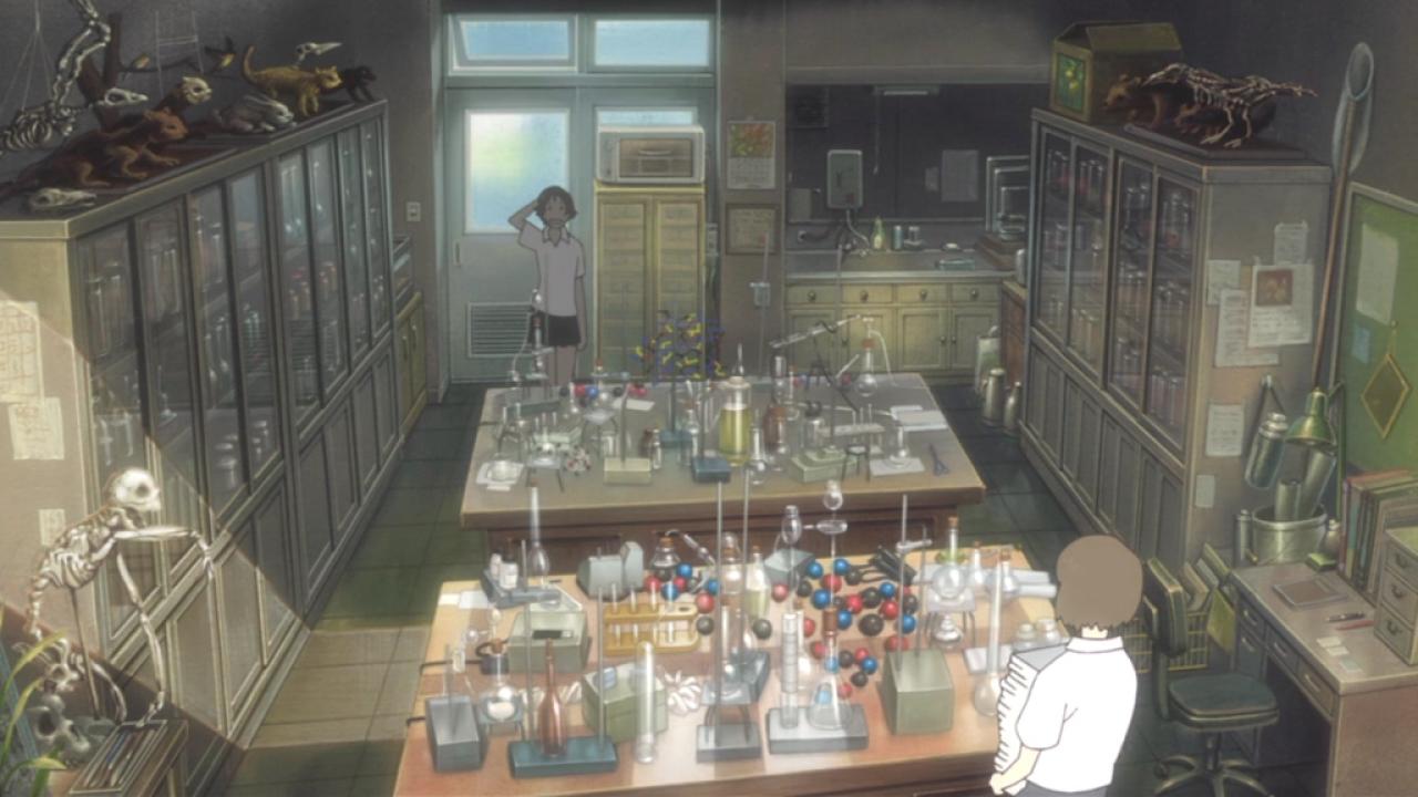 堆满实验用品的密室和抱着书的女生