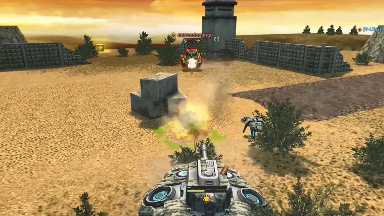 3D坦克轰天炮有一定几率暴击敌方坦克